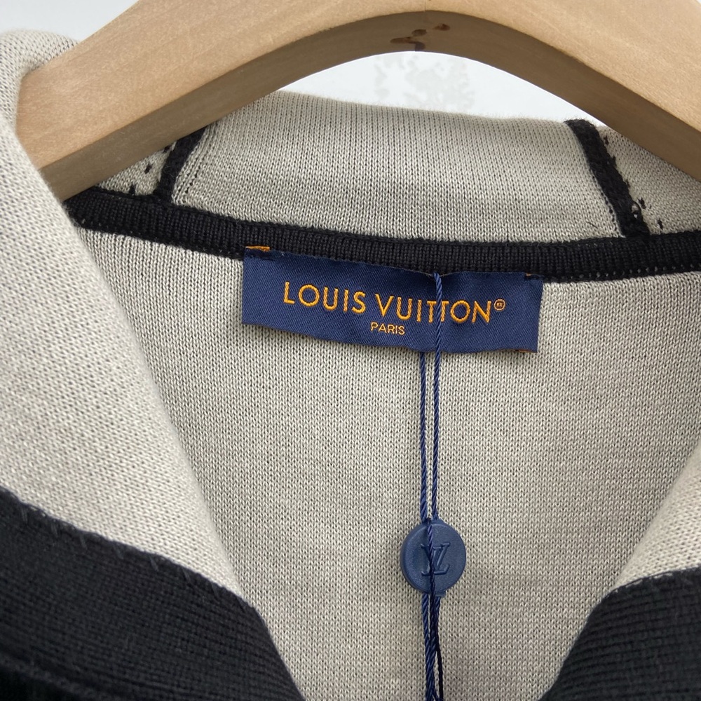 Louis Vuitton Black Hoodie Jacket with Cream Lined Hood - Picture 7 of 10